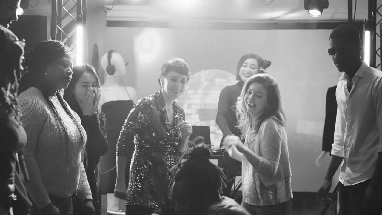 ZenZu App Event for relax meeting people out of work